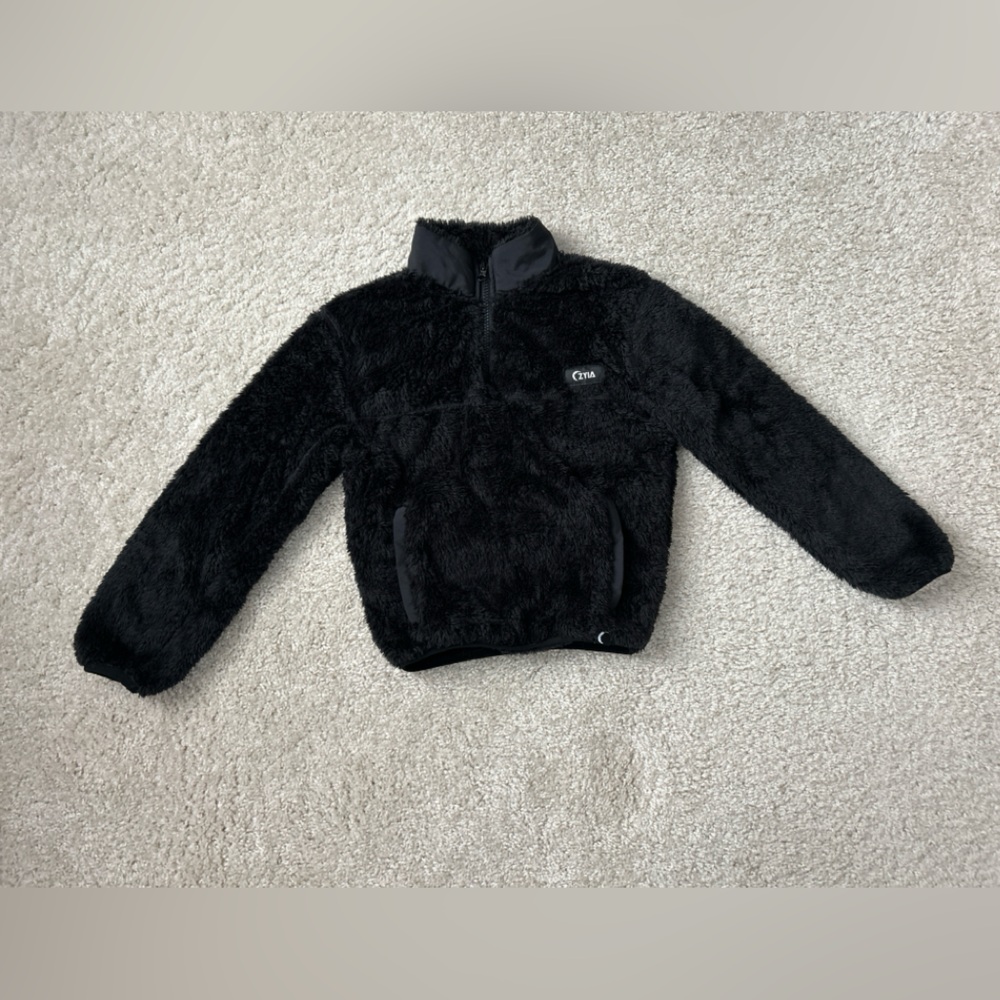Girls Zyia Black Faux Fur Teddy Bear Fleece Pullover Size 8/9